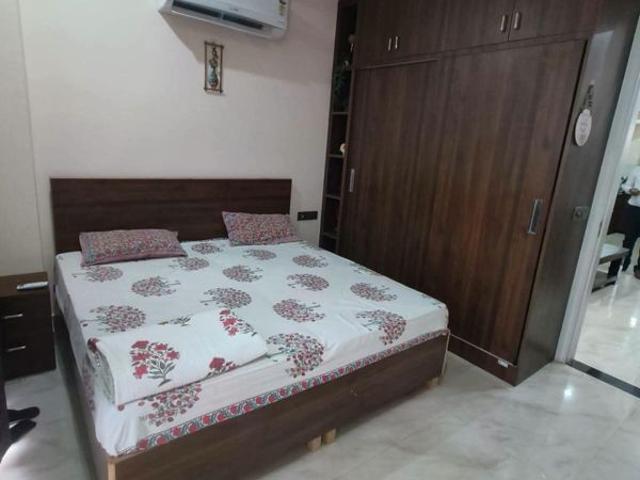Rental | 3 BHK + Study Room 1500 Sq.Ft. Apartment in Pitampura