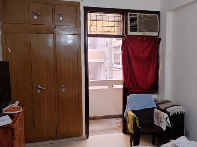 Rental | 3 BHK + Study Room 1500 Sq.Ft. Apartment in Sector 18 Dwarka