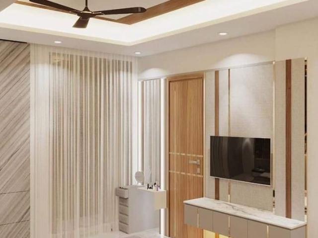 Rental | 3 BHK + Study Room 1525 Sq.Ft. Apartment in DLF Capital Greens Phase I And II