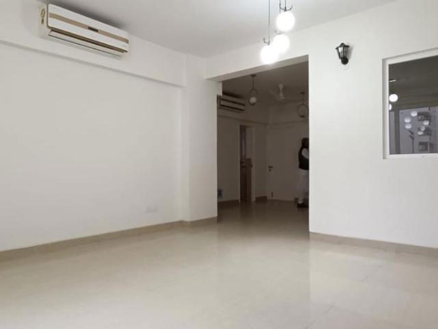 Rental | 3 BHK + Study Room 1600 Sq.Ft. Apartment in Emaar Emerald Floors Premier