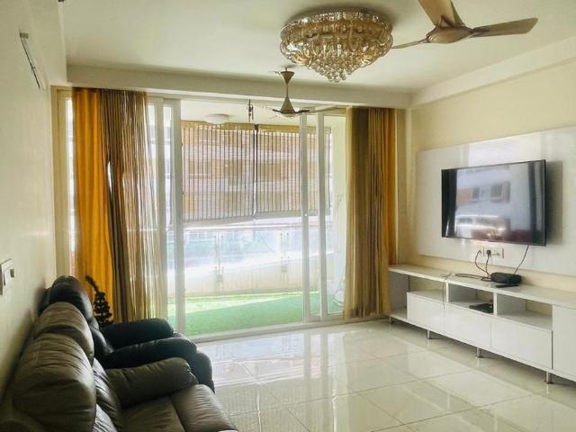 Rental | 3 BHK + Study Room 1740 Sq.Ft. Apartment in Mantri Lithos