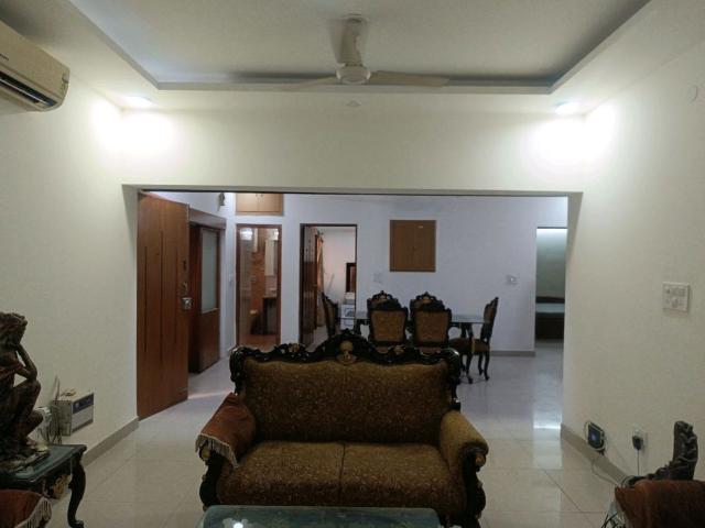 Rental | 3 BHK + Study Room 1800 Sq.Ft. Apartment in Vasant Kunj