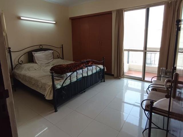 Rental | 3 BHK + Study Room 2200 Sq.Ft. Apartment in RWA Apartments Sector 45
