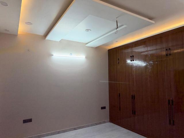 Rental | 3 BHK + Study Room 250 Sq.Mt. Villa in Sector 47