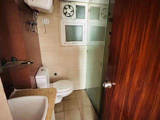Rental | 3 BHK + Study Room,Extra Room 1550 Sq.Ft. Apartment in Mahagun Moderne