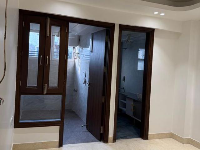 Rental | 3 BHK + Study Room,Extra Room 2438 Sq.Ft. Apartment in Pioneer Park Phase 1
