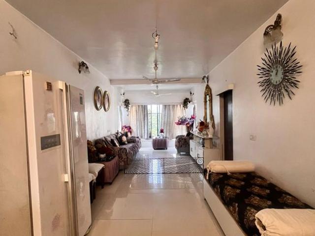 Rental | 3 BHK + Study Room,Store Room 1600 Sq.Ft. Apartment in Seven Bunglow