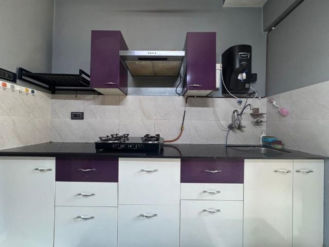 Rental | 3 BHK + Store Room 900 Sq.Ft. Apartment in Lalani Residency