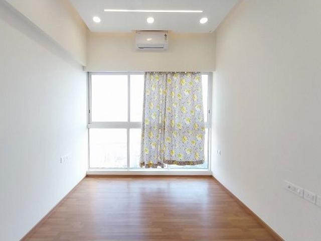 Rental | 3 BHK + Store Room 983 Sq.Ft. Apartment in Runwal Forests