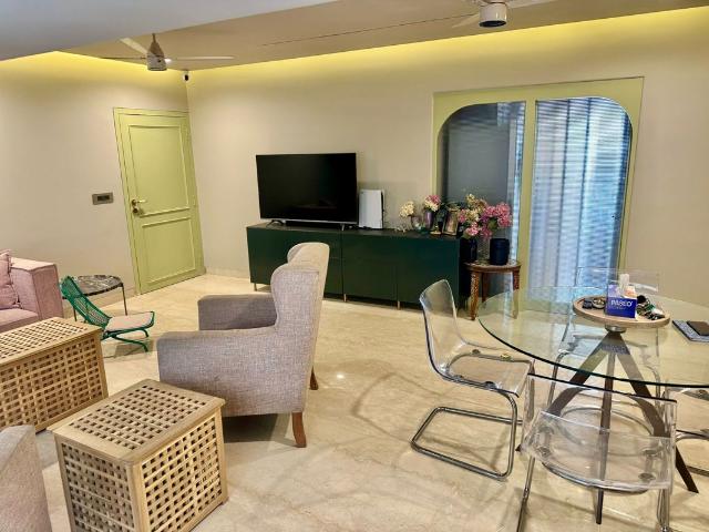 Rental | 3 BHK + Store Room 1108 Sq.Ft. Apartment in Ekta Heights Khar West