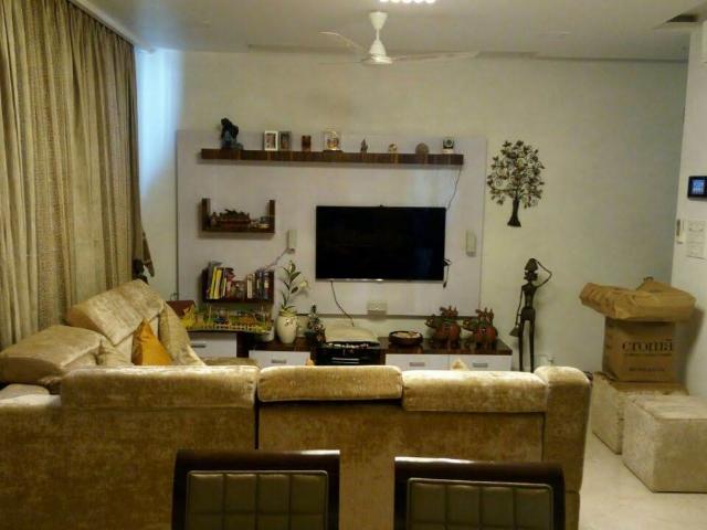 Rental | 3 BHK + Store Room 1235 Sq.Ft. Apartment in Oberoi Exquisite Goregaon