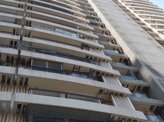 Rental | 3 BHK + Store Room 1258 Sq.Ft. Apartment in Satellite Tower