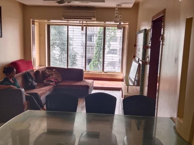 Rental | 3 BHK + Store Room 1250 Sq.Ft. Apartment in Aster Tower