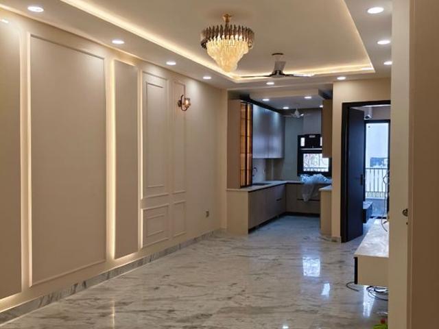 Rental | 3 BHK + Store Room 125 Sq.Yd. Apartment in Naraina