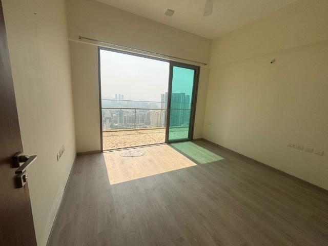 Rental | 3 BHK + Store Room 1350 Sq.Ft. Apartment in Sheth Auris Serenity Tower 3
