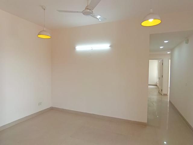 Rental | 3 BHK + Store Room 1395 Sq.Ft. Apartment in Emaar Emerald Estate