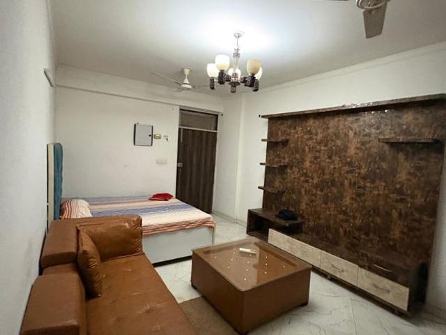 Rental | 3 BHK + Store Room 1400 Sq.Ft. Apartment in VVIP Addresses