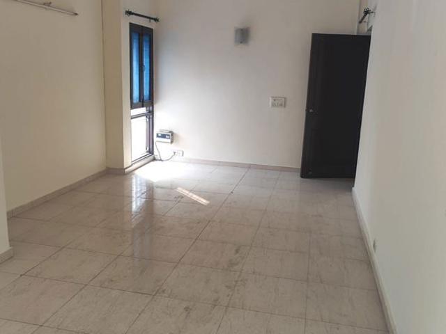 Rental | 3 BHK + Store Room 1450 Sq.Ft. Apartment in Arun Vihar Sector 37