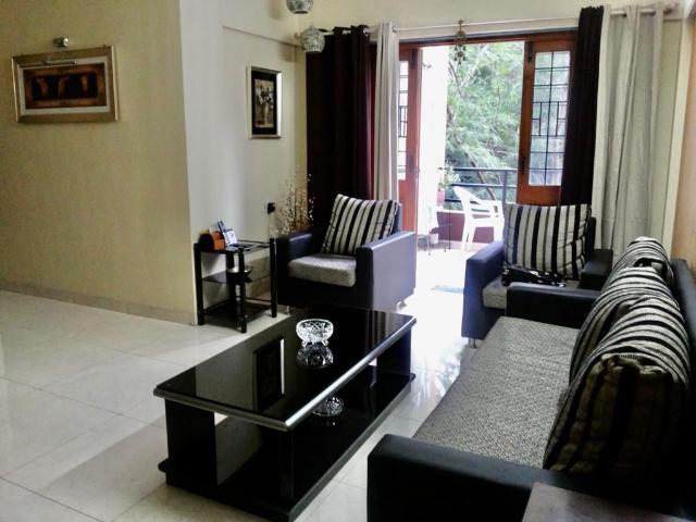 Rental | 3 BHK + Store Room 1510 Sq.Ft. Apartment in Swojas Suman