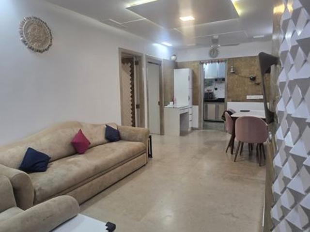 Rental | 3 BHK + Store Room 1550 Sq.Ft. Apartment in Kalpataru Neelambar