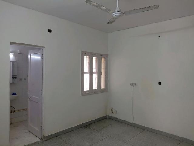 Rental | 3 BHK + Store Room 1600 Sq.Ft. Apartment in Vasant Kunj