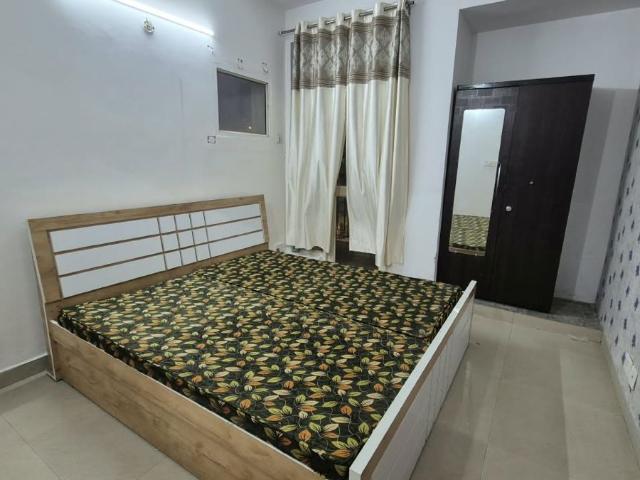 Rental | 3 BHK + Store Room 1600 Sq.Ft. Apartment in Awadh Avenue