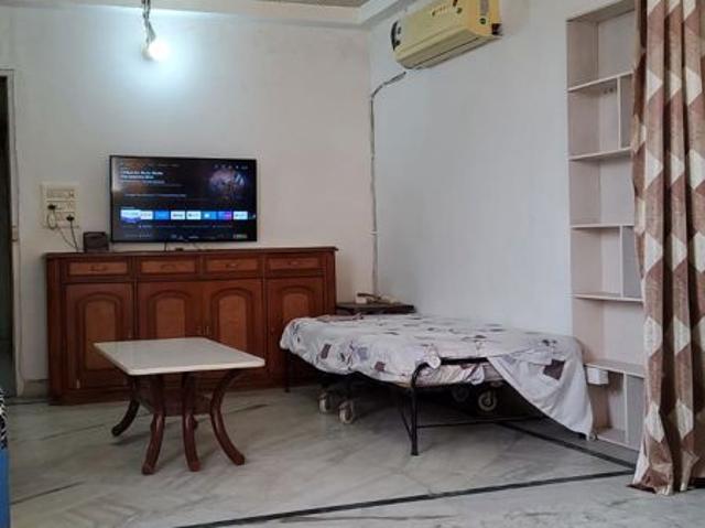 Rental | 3 BHK + Store Room 1600 Sq.Ft. Apartment in Dwarka