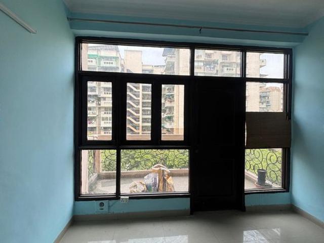Rental | 3 BHK + Store Room 1600 Sq.Ft. Apartment in Sector 12 Dwarka