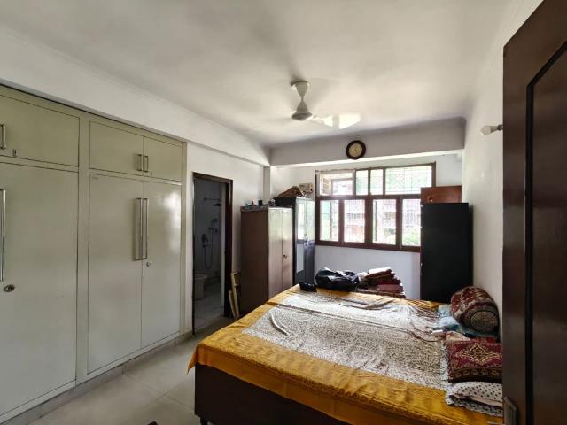 Rental | 3 BHK + Store Room 1600 Sq.Ft. Apartment in Sector 18A Dwarka