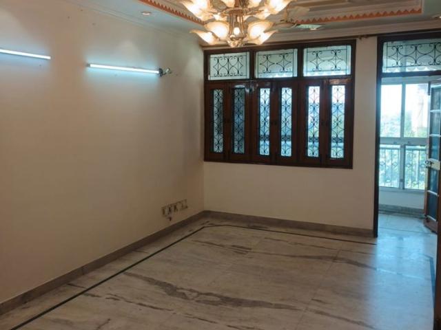 Rental | 3 BHK + Store Room 1650 Sq.Ft. Apartment in Dwarka