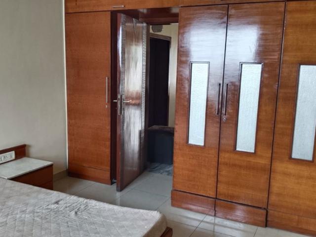 Rental | 3 BHK + Store Room 1650 Sq.Ft. Apartment in Laxmi Raajvilas