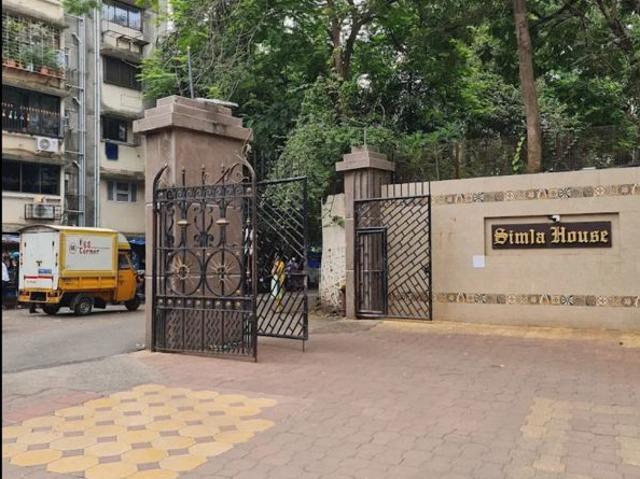Rental | 3 BHK + Store Room 1700 Sq.Ft. Apartment in Simla House