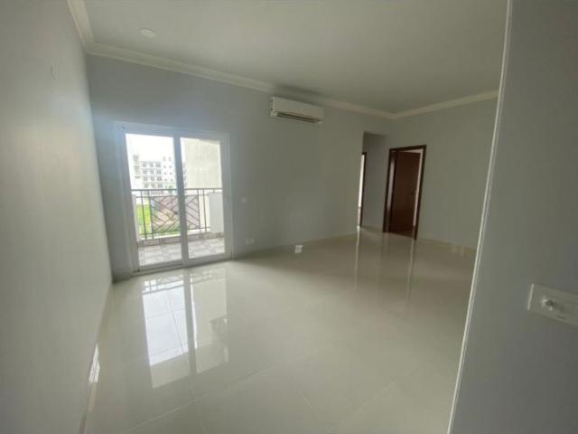 Rental | 3 BHK + Store Room 1789 Sq.Ft. Apartment in Central Park Flower Valley