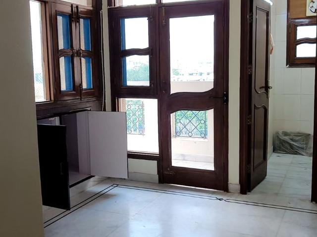 Rental | 3 BHK + Store Room 1780 Sq.Ft. Apartment in Dwarka