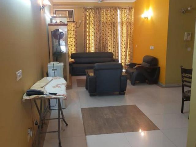 Rental | 3 BHK + Store Room 1800 Sq.Ft. Apartment in Dew Drop Apartments