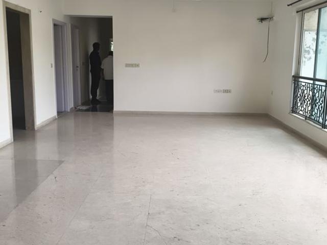 Rental | 3 BHK + Store Room 1800 Sq.Ft. Apartment in Hiranandani Northside