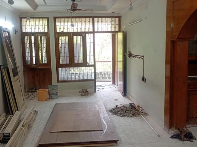 Rental | 3 BHK + Store Room 1800 Sq.Ft. Apartment in Sector 12 Dwarka