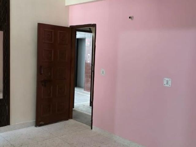 Rental | 3 BHK + Store Room 1800 Sq.Ft. Apartment in Sector 6 Dwarka