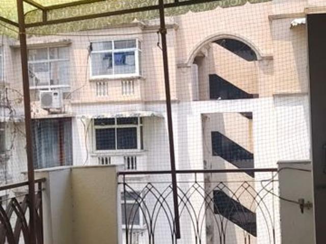 Rental | 3 BHK + Store Room 1800 Sq.Ft. Apartment in Sector 6 Dwarka
