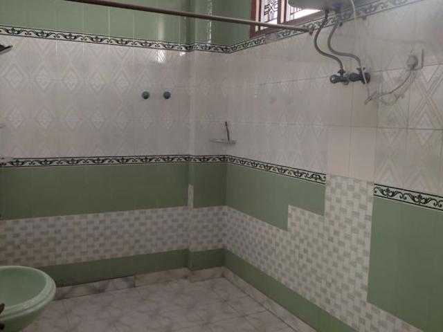 Rental | 3 BHK + Store Room 1845 Sq.Ft. Apartment in RWA Apartments Sector 37