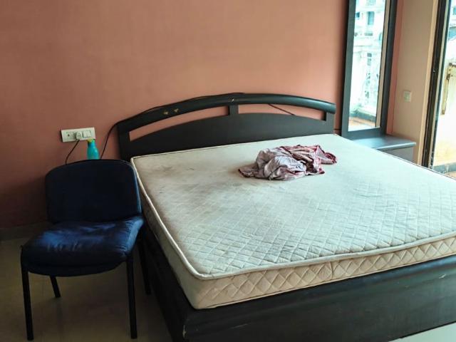 Rental | 3 BHK + Store Room 1850 Sq.Ft. Apartment in Tharwani Rosewood Heights