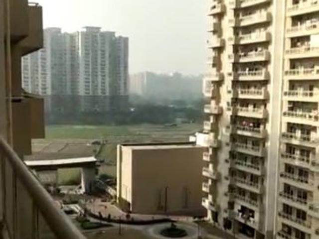 Rental | 3 BHK + Store Room 1895 Sq.Ft. Apartment in Elite Golf Green