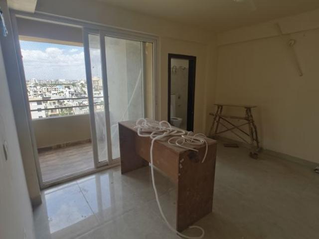 Rental | 3 BHK + Store Room 1900 Sq.Ft. Apartment in Terraza Greens