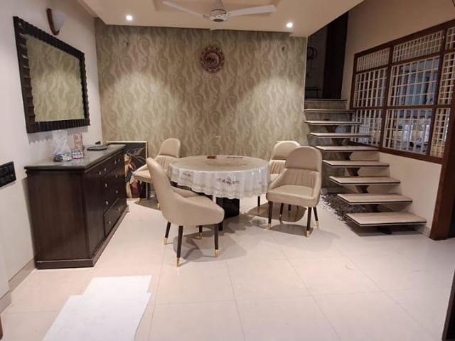 Rental | 3 BHK + Store Room 2000 Sq.Ft. Apartment in Atur Park