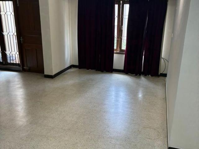 Rental | 3 BHK + Store Room 2000 Sq.Ft. Apartment in Cooke Town