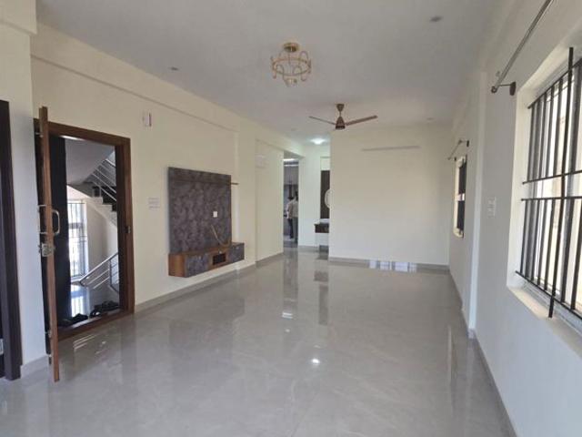 Rental | 3 BHK + Store Room 2000 Sq.Ft. Apartment in Malleswaram