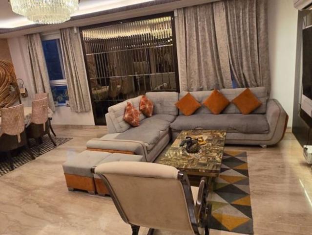 Rental | 3 BHK + Store Room 2000 Sq.Ft. Apartment in Sector 10 Dwarka