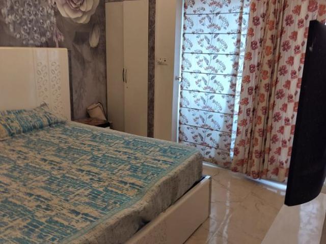 Rental | 3 BHK + Store Room 2000 Sq.Ft. Apartment in Sector 6 Dwarka