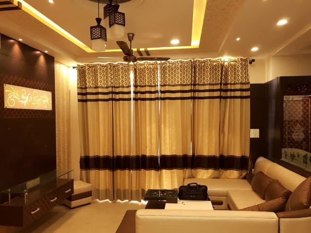 Rental | 3 BHK + Store Room 2200 Sq.Ft. Apartment in Parsvnath Planet