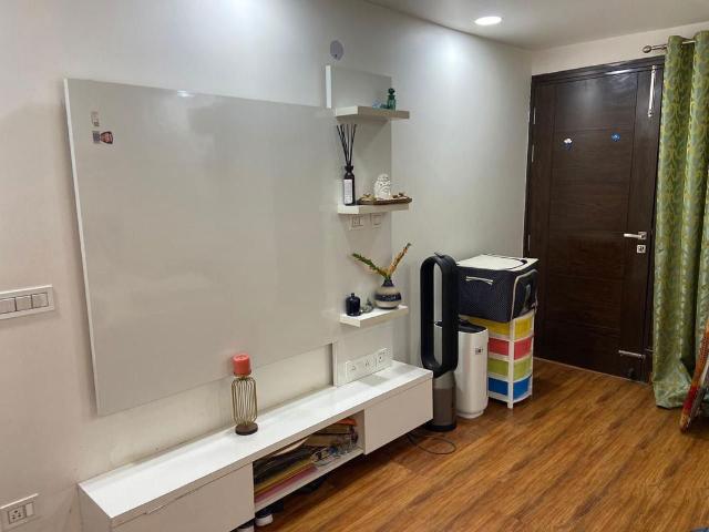 Rental | 3 BHK + Store Room 2200 Sq.Ft. Apartment in Sector 6 Dwarka